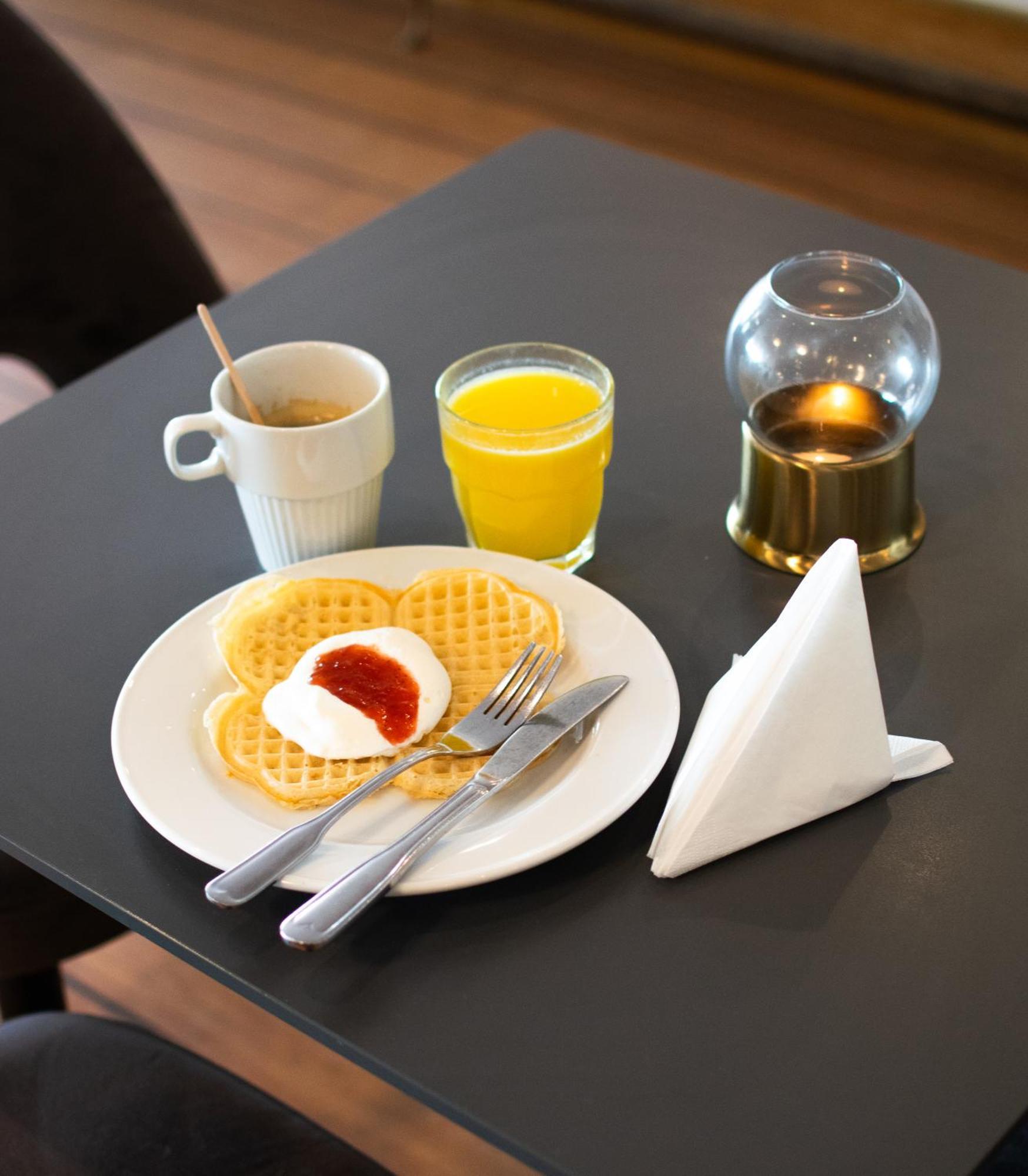 Sure Hotel By Best Western City Jonkoping Exterior photo